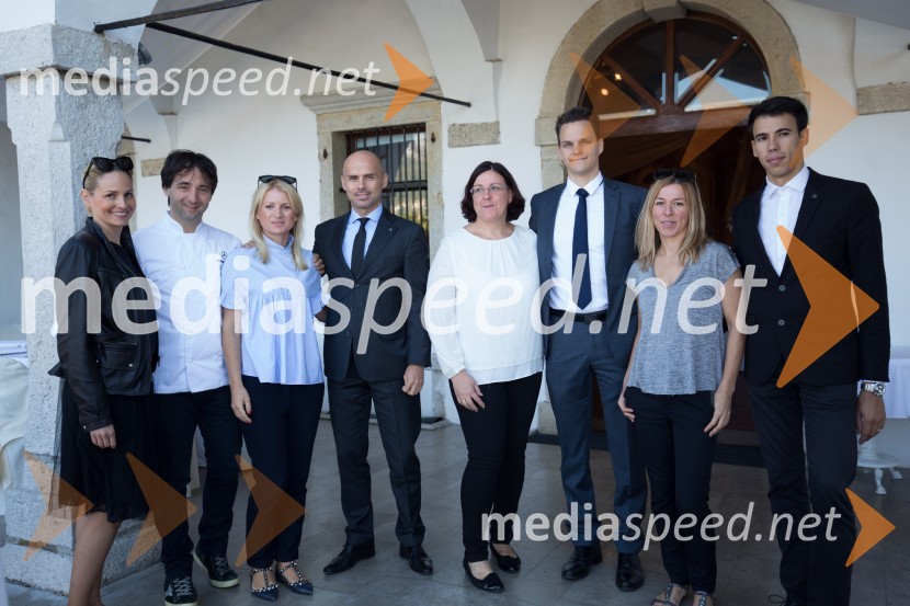  ... ;  Tomaž Kavčič, kuharski mojster, Pri Lojzetu, Zemono;  Metka  Kejžar, vodja marketinga in odnosov z javnostmi, Autocommerce d.o.o.;  Andrej Bergant, direktor prodaje, Autocommerce d.o.o.;  ... ;  ... ;  ... ;  ... Mercedes-Benz novi GLC coupe, slovenska predstavitev