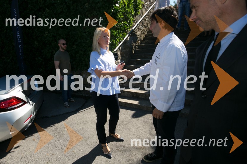  Metka  Kejžar, vodja marketinga in odnosov z javnostmi, Autocommerce d.o.o.;  Tomaž Kavčič, kuharski mojster, Pri Lojzetu, ZemonoMercedes-Benz novi GLC coupe, slovenska predstavitev