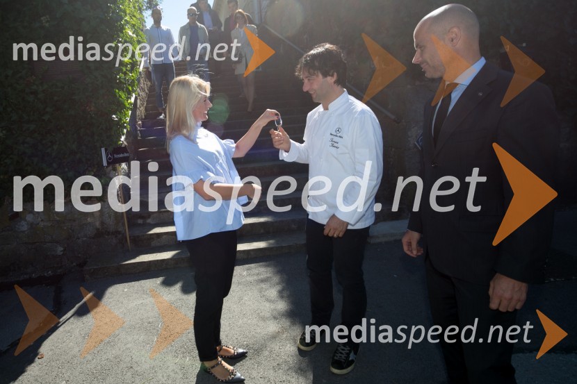  Metka  Kejžar, vodja marketinga in odnosov z javnostmi, Autocommerce d.o.o.;  Tomaž Kavčič, kuharski mojster, Pri Lojzetu, Zemono;  Andrej Bergant, direktor prodaje, Autocommerce d.o.o.Mercedes-Benz novi GLC coupe, slovenska predstavitev