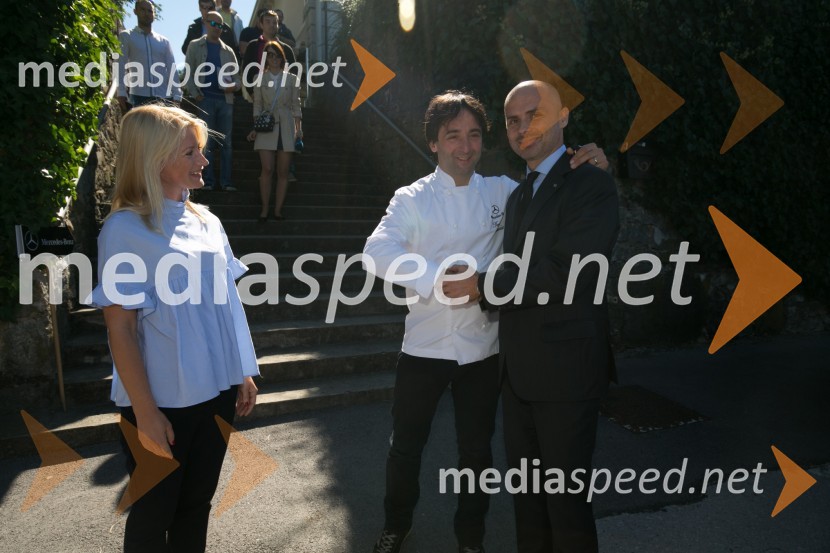  Metka  Kejžar, vodja marketinga in odnosov z javnostmi, Autocommerce d.o.o.;  Tomaž Kavčič, kuharski mojster, Pri Lojzetu, Zemono;  Andrej Bergant, direktor prodaje, Autocommerce d.o.o.Mercedes-Benz novi GLC coupe, slovenska predstavitev