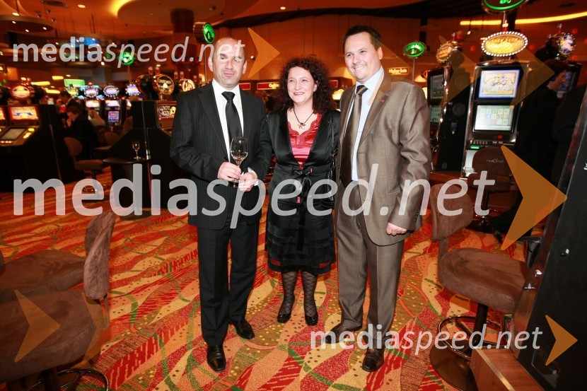 Marjan Hribar, generalni direktor Direktorata za turizem na Ministrstvu za gospodarstvo s soprogo in ...Otvoritev igralniško zabaviščnega centra Mond v Šentilju