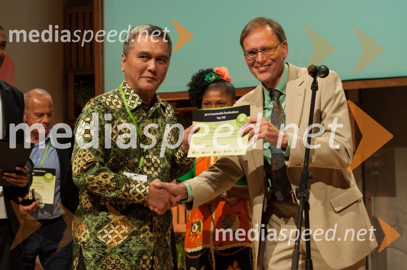 ... ;  ... ;  Albert Salman, predsednik Green DestinationsRazglasitev najbolj trajnostno naravnanih destinacij Slovenije in sveta