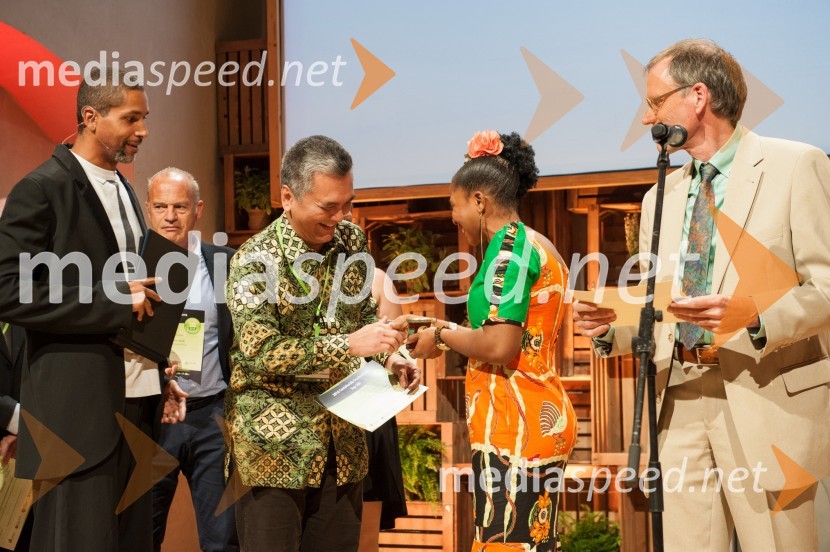  Joseph Nzobandora - Jose, raper, Murat & Jose;  ... ;  Albert Salman, predsednik Green DestinationsRazglasitev najbolj trajnostno naravnanih destinacij Slovenije in sveta