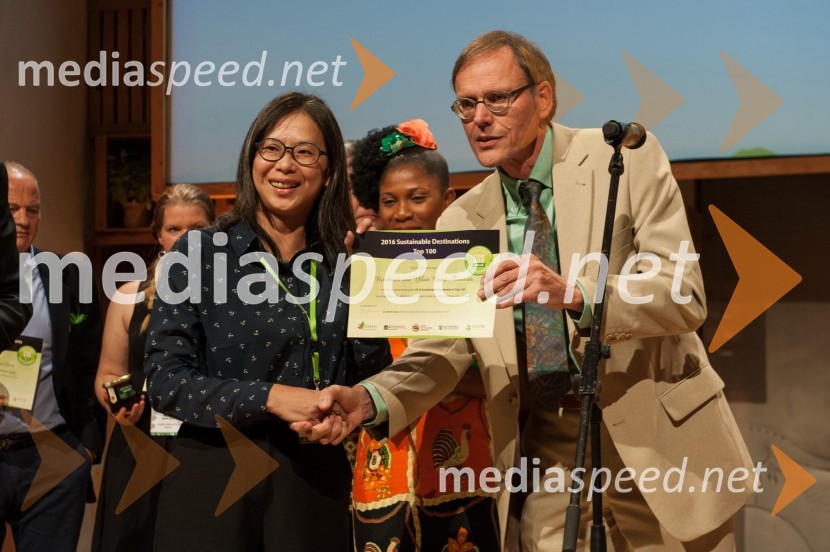  ... ;  ... ;  Albert Salman, predsednik Green DestinationsRazglasitev najbolj trajnostno naravnanih destinacij Slovenije in sveta