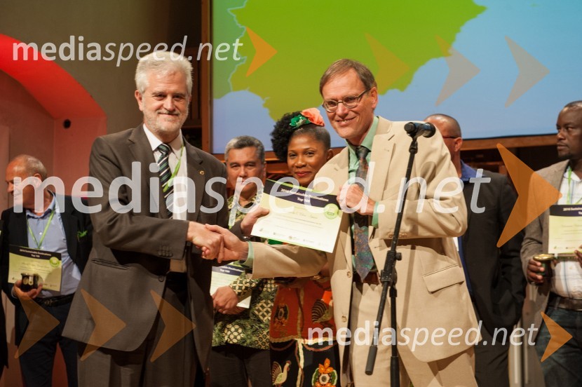  ... ;  ... ;  ... ;  ... ;  Albert Salman, predsednik Green Destinations;  ... Razglasitev najbolj trajnostno naravnanih destinacij Slovenije in sveta