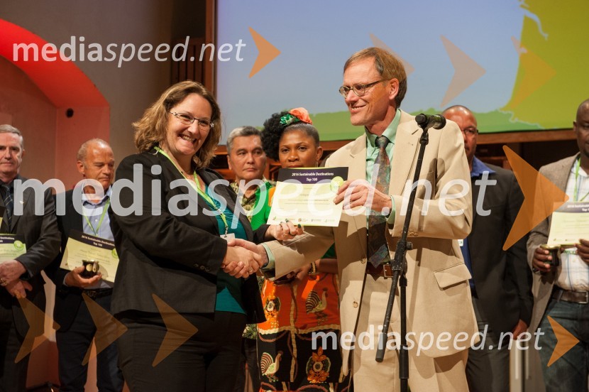  ... ;  Albert Salman, predsednik Green DestinationsRazglasitev najbolj trajnostno naravnanih destinacij Slovenije in sveta