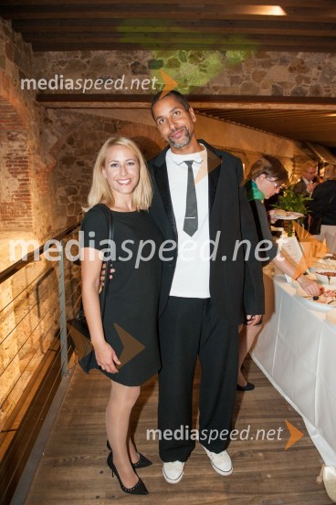  Nina Kosin, vodja PR, Turizem Ljubljana;  Joseph Nzobandora - Jose, raper, Murat & JoseRazglasitev najbolj trajnostno naravnanih destinacij Slovenije in sveta