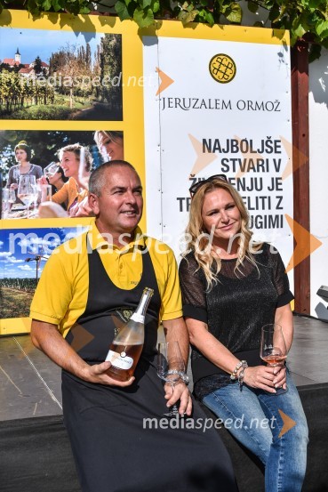  ... ;  Nuša Derenda, pevkaZnani Slovenci na prvi trgatvi šipona, Jeruzalem Ormož