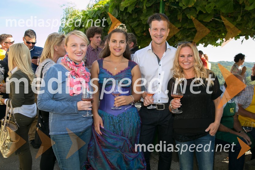  ... ;  Sara Stadler, Vinska kraljica Slovenije 2016;  Boštjan Romih, televizijski voditelj;  Nuša Derenda, pevkaZnani Slovenci na prvi trgatvi šipona, Jeruzalem Ormož