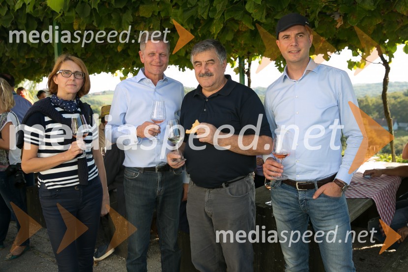  ... ;  Jorn Pedersen, direktor skupine P&F Holding vino;  ... ;  Mitja Herga, direktor in glavni enolog kleti P&F JeruzalemZnani Slovenci na prvi trgatvi šipona, Jeruzalem Ormož