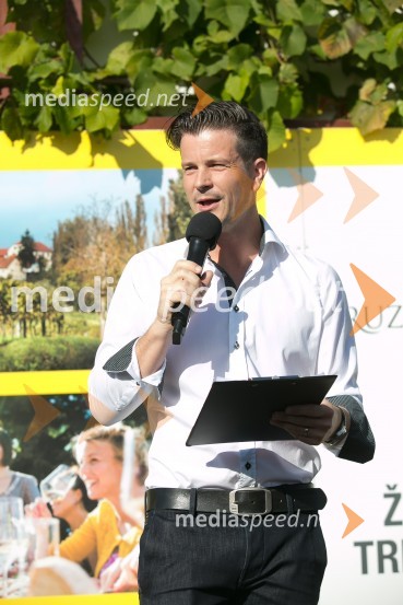  Boštjan Romih, televizijski voditeljZnani Slovenci na prvi trgatvi šipona, Jeruzalem Ormož