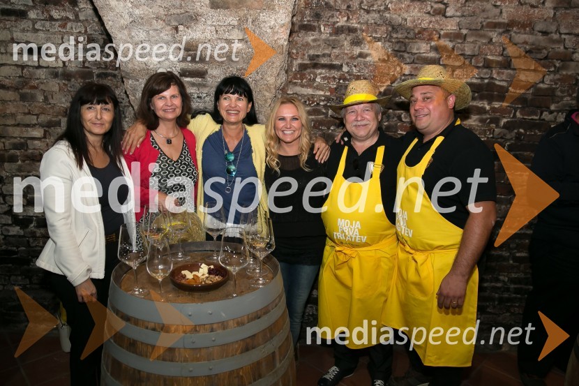  ... ;  ... ; mag.  Helena  Cvikl, direktorica Višje strokovne šole za gostinstvo in turizem v Maribor;  Nuša Derenda, pevka;  ... ;  ... Znani Slovenci na prvi trgatvi šipona, Jeruzalem Ormož