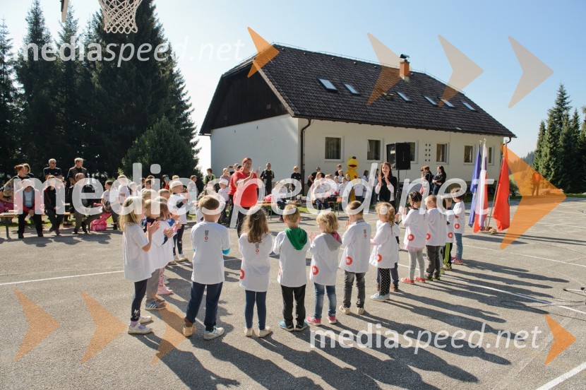 Otvoritev otroškega igrišča na KošenjakuOtvoritev otroškega igrišča na Košenjaku