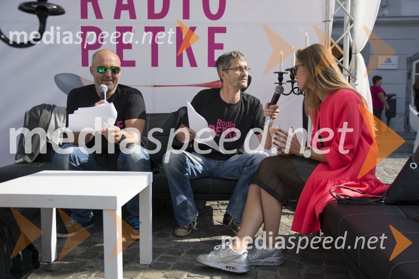  Tomaž Čop-Birko, glasbeni urednik, Radio 1;  Jean Frbežar, radijski voditelj;  Tara Zupančič, voditeljica10. Cosmopolitanov tek v petkah in 15. rojstni dan