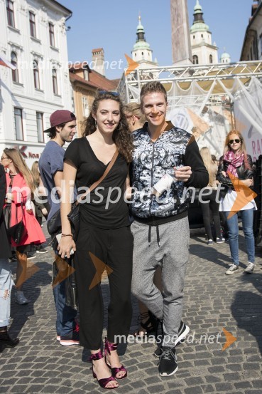  ... ;  Erik Ferfolja, maneken, lastnik agencije Mister Model Management, lastnik licence Mister Slovenije10. Cosmopolitanov tek v petkah in 15. rojstni dan