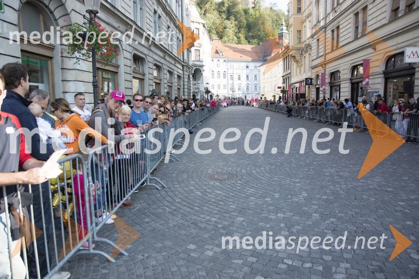 10. Cosmopolitanov tek v petkah in 15. rojstni dan