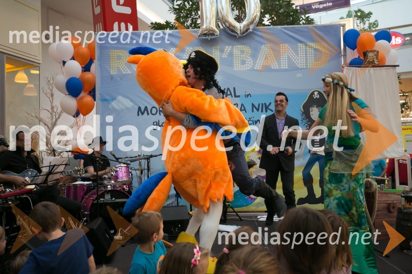 papiga QLara in pirat Val10. obletnica centra Qlandia Ptuj