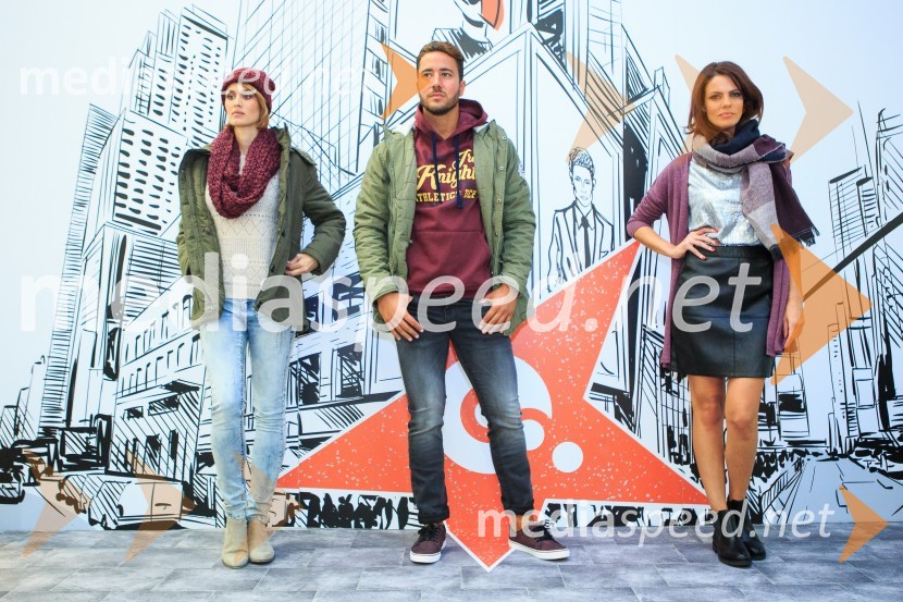   Zlata  Okugić, manekenka;  ... ;  Sabina Remar, manekenkaModna revija, Qlandia Kamnik