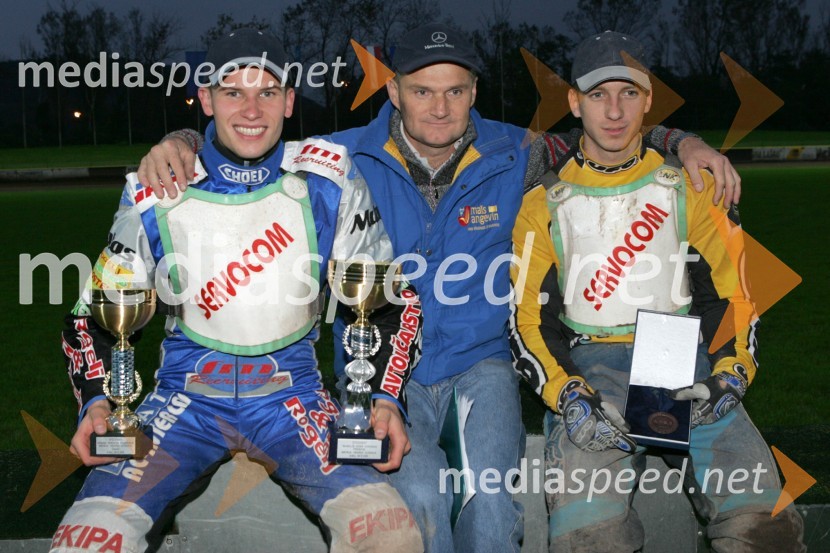 Matej Žagar in Aleš Kraljič, oba AMTK Ljubljana, na sredini Franci Kalin, selektor AMTK LjubljanaSPEEDWAY, 7. dirka za DP