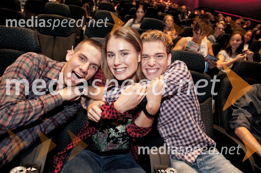  ... ;  Ylenia Mahnič, igralka;  ... Nika, premiera mladinskega filma v Koloseju Maribor