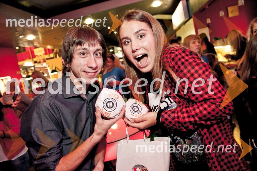  ... ;  Ylenia Mahnič, igralkaNika, premiera mladinskega filma v Koloseju Maribor