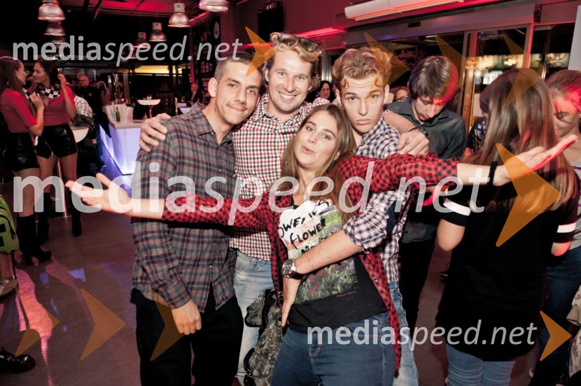  ... ;  ... ;  Ylenia Mahnič, igralka;  ... Nika, premiera mladinskega filma v Koloseju Maribor