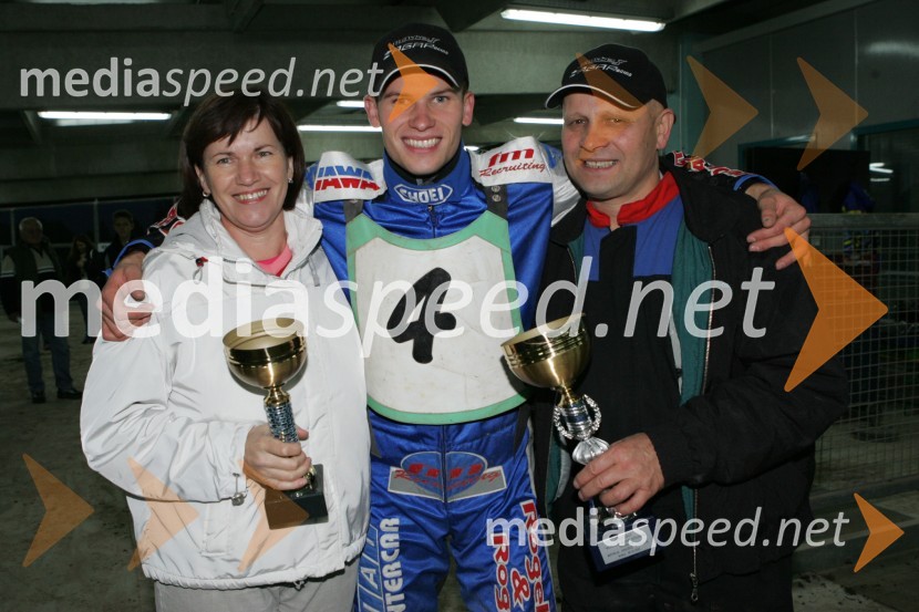 Matej Žagar, AMTK Ljubljana z mamo Martino in očetom FrancijemSPEEDWAY, 7. dirka za DP