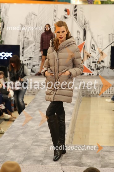  Karin Škufca, manekenkaModna revija, Qlandia Nova Gorica