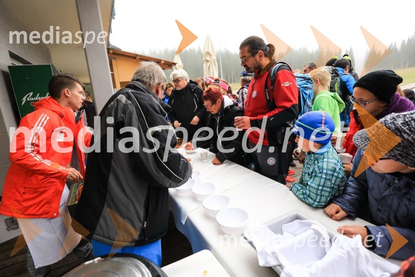 Očistimo naše gore, zaključek akcijeOčistimo naše gore 2016, zaključek akcije