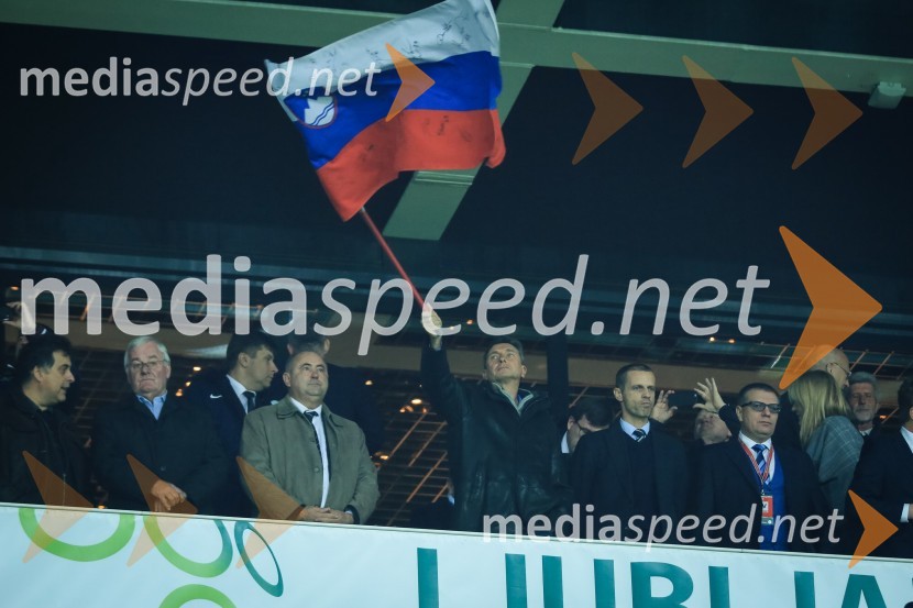  Borut Pahor, predsednik Republike Slovenije;  Aleksander Čeferin, predsednik Nogometne zveze Slovenije (NZS) Nogometna tekma  Slovenija – Slovaška