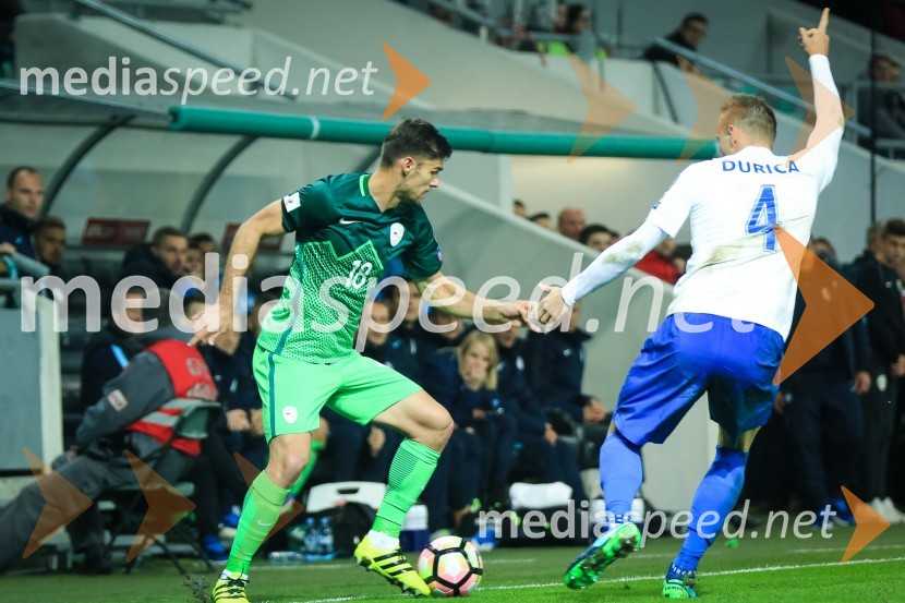  Rok Kronaveter, nogometaš, NK Olimpija;  Jan Durica, nogometašNogometna tekma  Slovenija – Slovaška