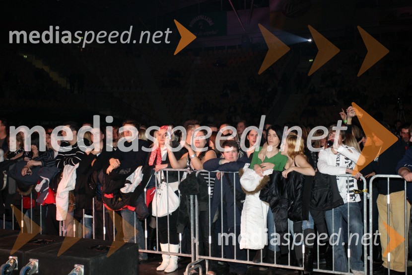 ObiskovalciKoncert Cece