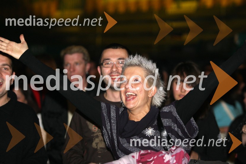 ObiskovalkaKoncert Cece