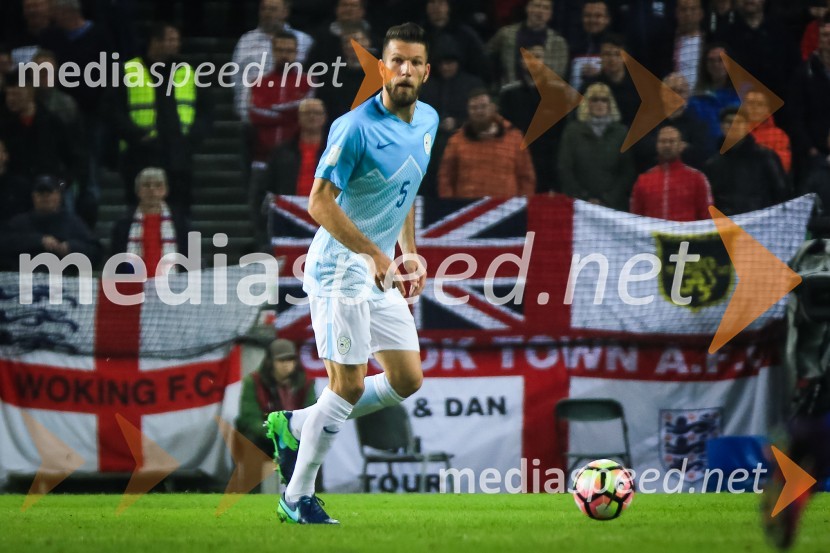  Boštjan Cesar, nogometaš, ChievoNogometna tekma Slovenija – Anglija