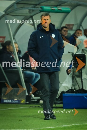  Srečko Katanec, selektor slovenske nogometne reprezentanceNogometna tekma Slovenija – Anglija