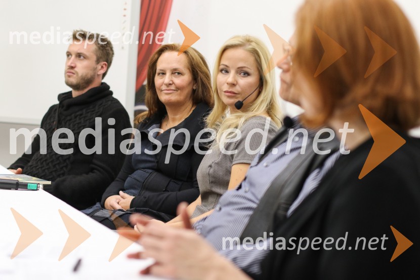  Denis Avdić, voditelj;  Amanda Mlakar, pisateljica;  Polona Kisovec, direktorica, 121MarketingZakaj Lunina vila in Sončni princ ne živita skupaj?