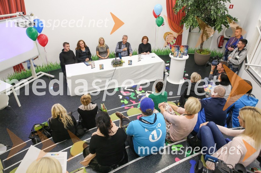  Denis Avdić, voditelj;  Amanda Mlakar, pisateljica;  Polona Kisovec, direktorica, 121Marketing;  Marko Juhant, specialni pedagog za motnje vedenja in osebnosti;  Hermina Kovačič, svetovalka za odnose z javnostmiZakaj Lunina vila in Sončni princ ne živita skupaj?