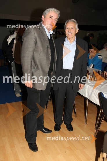 Aleš Drinovec, mednarodni sodnik in Milan Kneževič, predsednik Šahovske zveze SlovenijeŠahovski turnir: 14. memorial Vasje Pirca