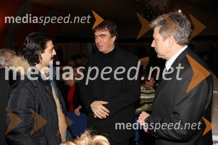 Zlatko Zahovič, športni direktor NK Maribor ter nacionalni ambasador UNICEF-a, dr. Milan Zver, minister za šolstvo in šport in Andrej Verlič, podžupan MariboraŠahovski turnir: 14. memorial Vasje Pirca