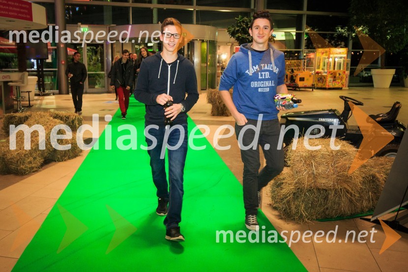 Premiera filma Pr' Hostar v Cineplexxu Kranj