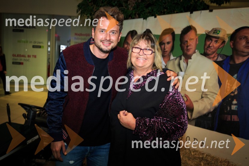 Premiera filma Pr' Hostar v Cineplexxu Kranj