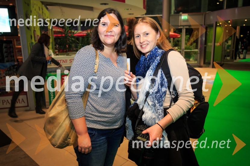  Teja Pelko, novinarka, POP TV;  ... Premiera filma Pr' Hostar v Cineplexxu Kranj