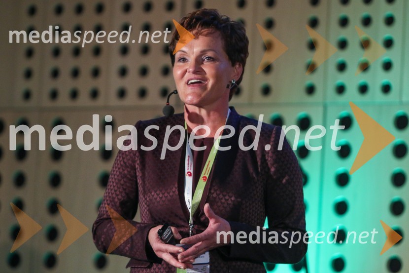  Anka Lipušček Miklavčič, direktorica, Mlekarna Planika, d.o.o.BISNODE FOR BUSINESS / BEST FOUR BUSINESS / B4B