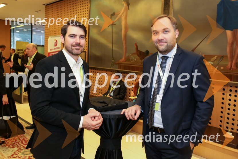  David  Mošić, Simhro;  Mart  D. Buh, LanguagesitterBISNODE FOR BUSINESS / BEST FOUR BUSINESS / B4B