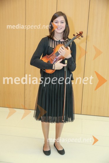  Manca Rupnik, violinistkaBISNODE FOR BUSINESS / BEST FOUR BUSINESS / B4B