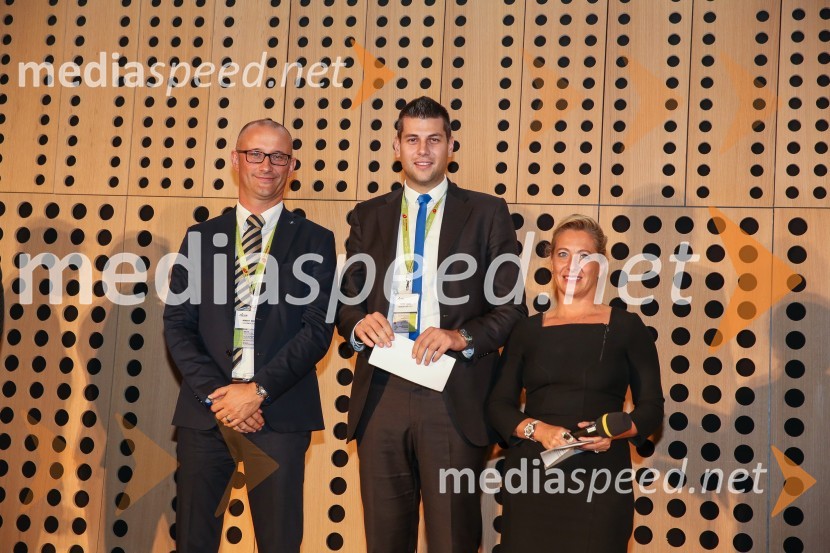  ... ;  ... ;  Maria Anselmi, direktorica BisnodeBISNODE FOR BUSINESS / BEST FOUR BUSINESS / B4B