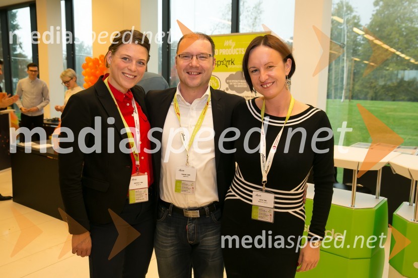 BISNODE FOR BUSINESS / BEST FOUR BUSINESS / B4B