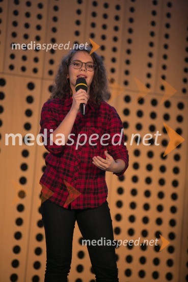  Eva  Virc,  stand up komičarkaBISNODE FOR BUSINESS / BEST FOUR BUSINESS / B4B