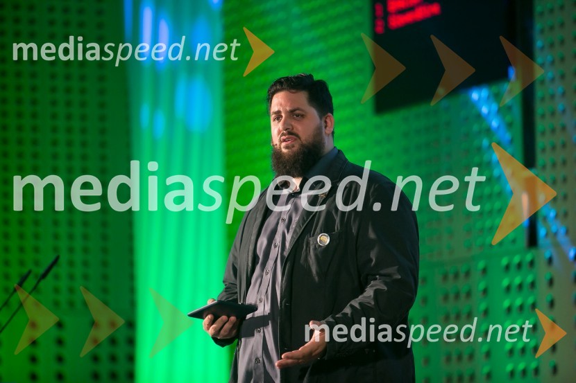  Boštjan Gorenc - Pižama, stand up komikBISNODE FOR BUSINESS / BEST FOUR BUSINESS / B4B