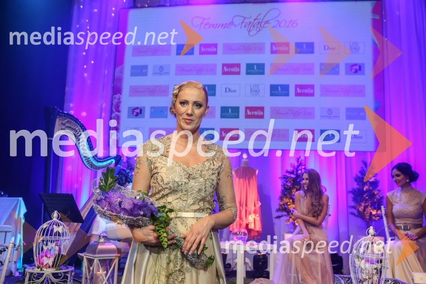  Alma Rekić, certificirana kulinarična sodnicaFemme fatale 2016 je Alma Rekić